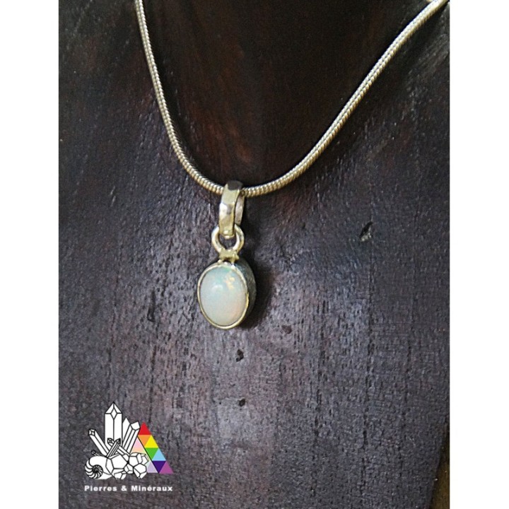 Opale blanche d’Éthiopie serti d'argent - Vertus des Pierres - Pierres & Minéraux