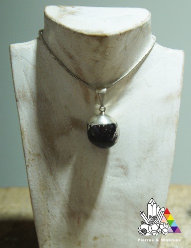 Pendentif Grenat poli