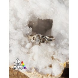 Magnifique bague en diamant brut serti par de l'argent - Vertus des Pierres - Pierres & Minéraux