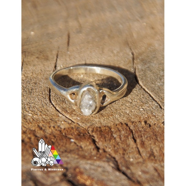 Magnifique bague en diamant brut serti par de l'argent - Vertus des Pierres - Pierres & Minéraux