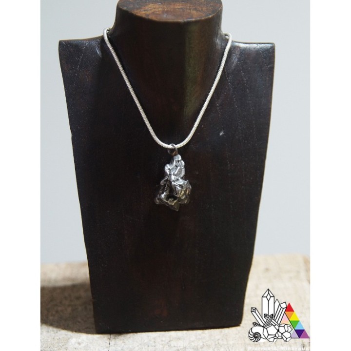 Pendentif Météorite - Lithothérapie - Vertus des pierres - Pierres et Minéraux