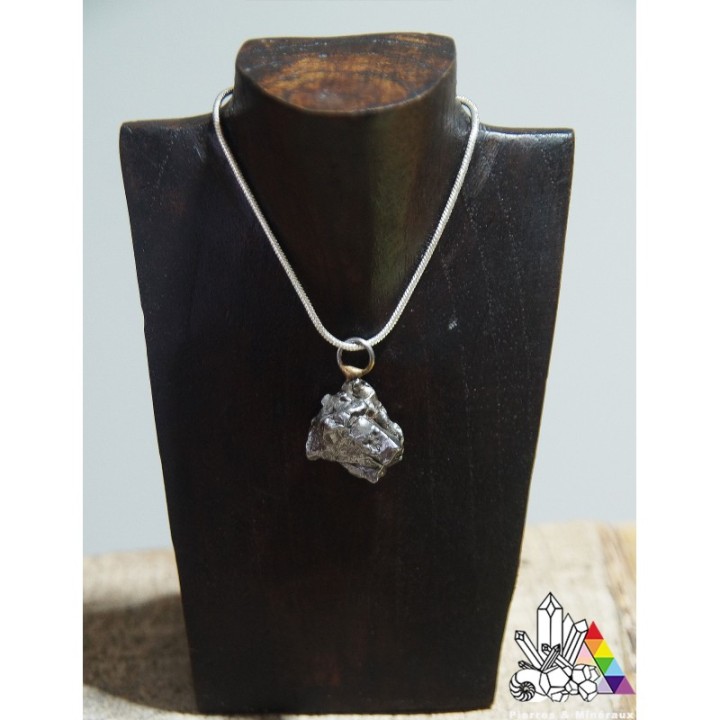 Pendentif Météorite - Lithothérapie - Vertus des pierres - Pierres et Minéraux