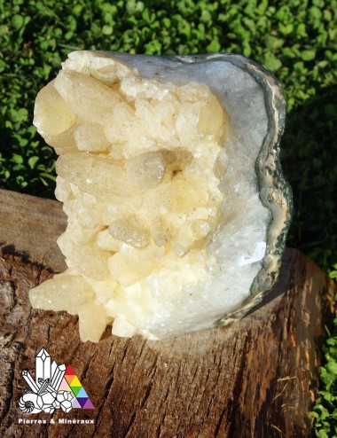 Bloc de Calcite sur Base d'Amethyste