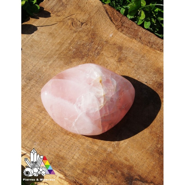 Grand Jumbo de Quartz Rose Poli - Vertus du Quartz Rose - Pierres et Minéraux