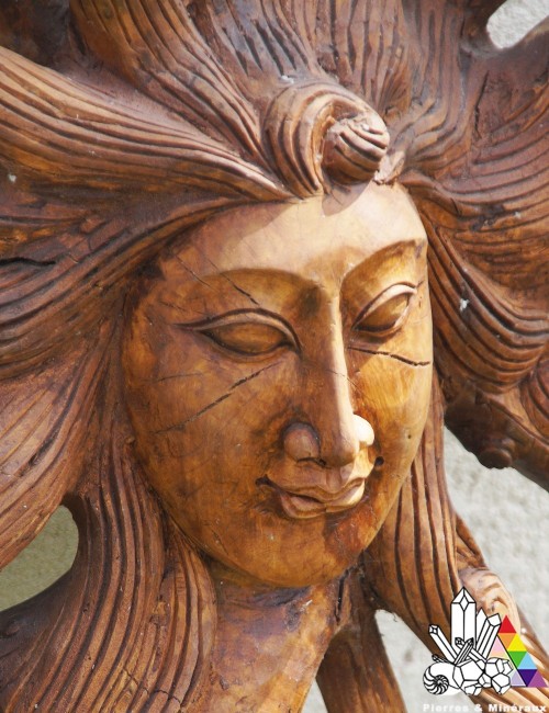Magnifique Soleil en Bois ( Teck)  - Visage