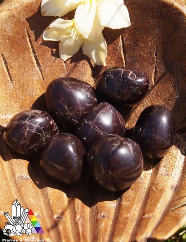 Grenat Rouge ou Almandin