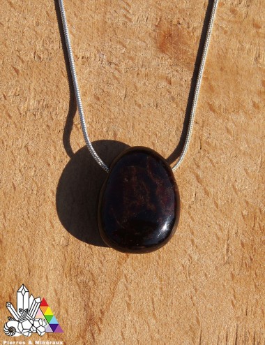 Grenat Rouge ou Almandin