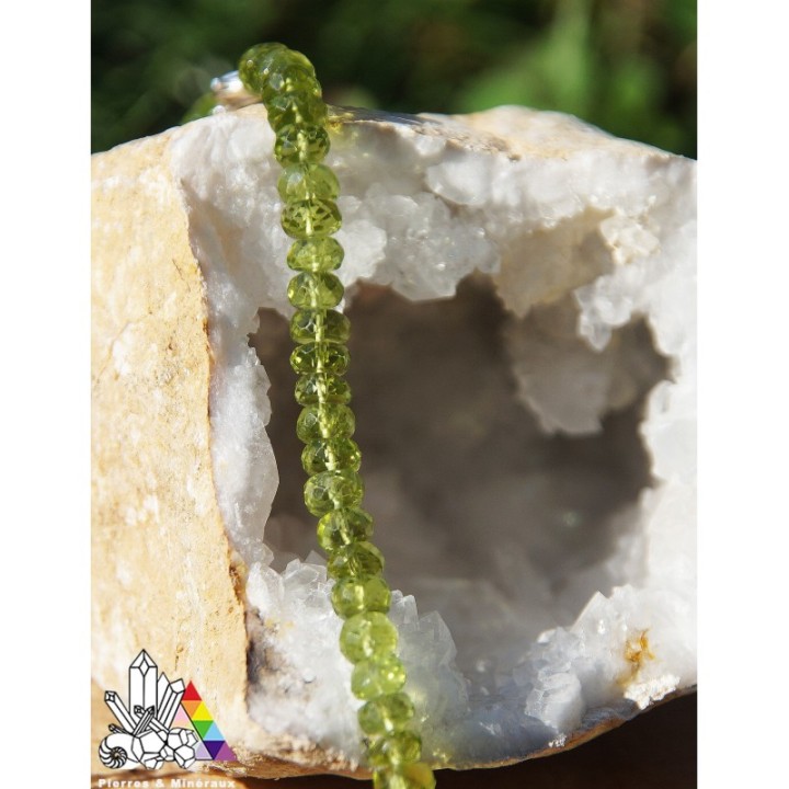 Collier en Péridot - Pierre Rare - Lithothérapie - Pierres et Minéraux - Vente en Ligne