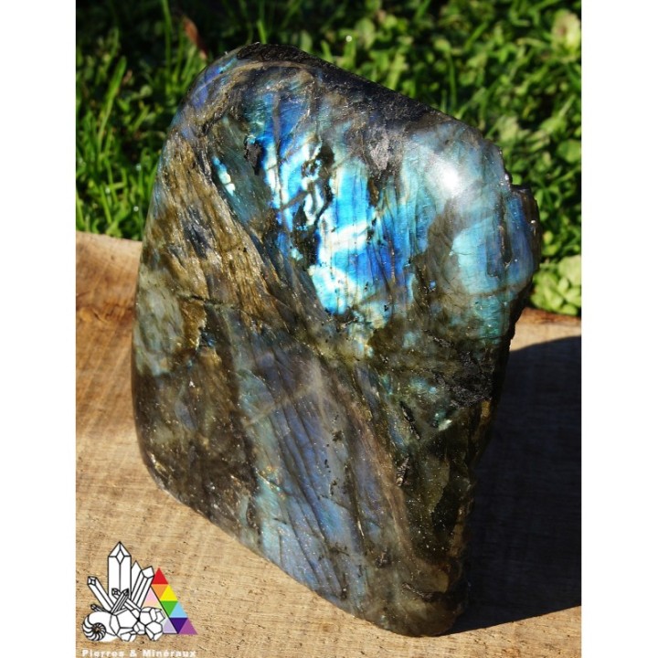 Labradorite - nombreux reflets - face polie - Pierres et Minéraux - Livraison Offerte